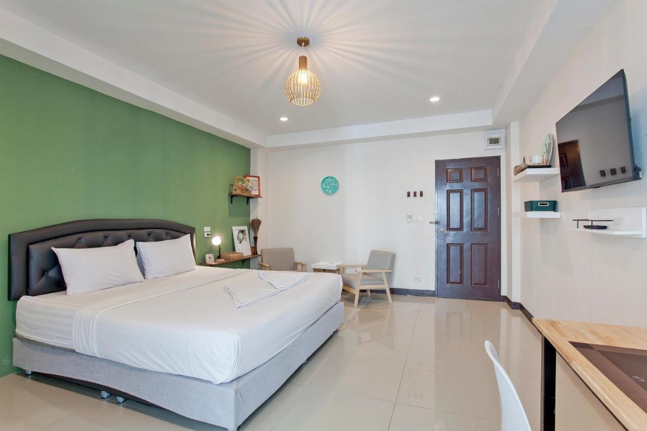 Cozzi By Grand Airport छात्रावास *