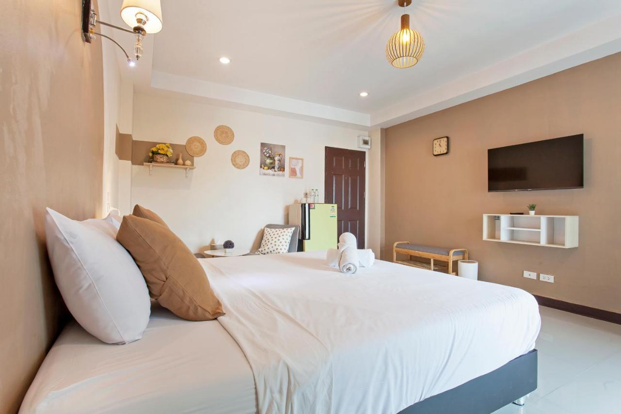 Cozzi By Grand Airport छात्रावास Bangkok